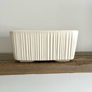 Vintage Hull Pottery Cream Planter